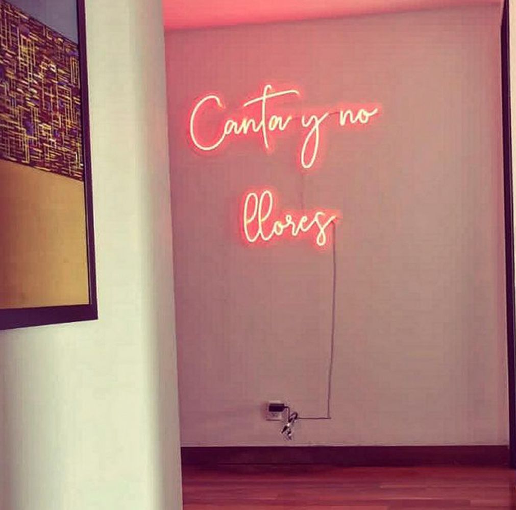 Canta y no llores Neon Sign