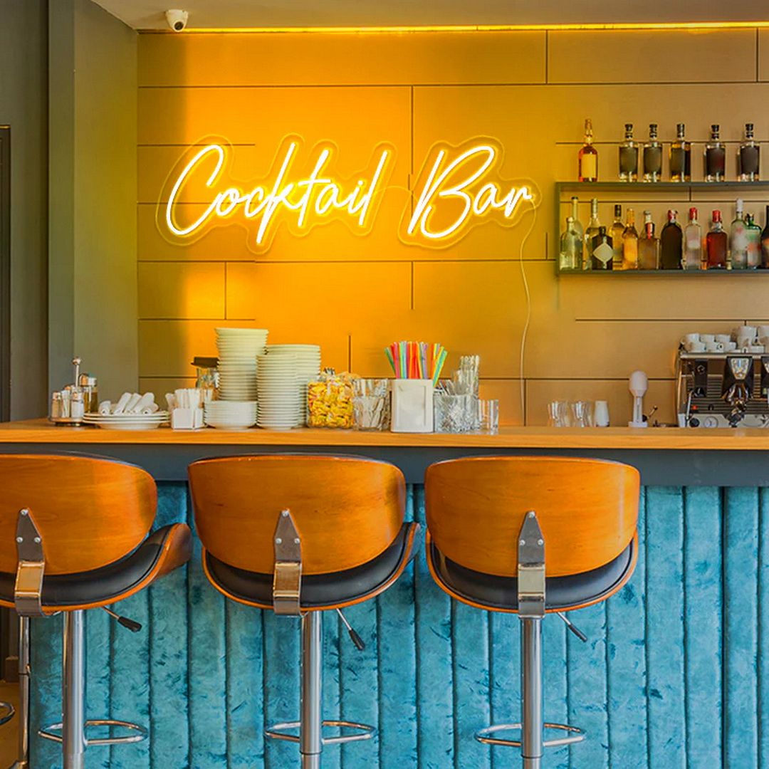 Cocktail Bar Neon Sign