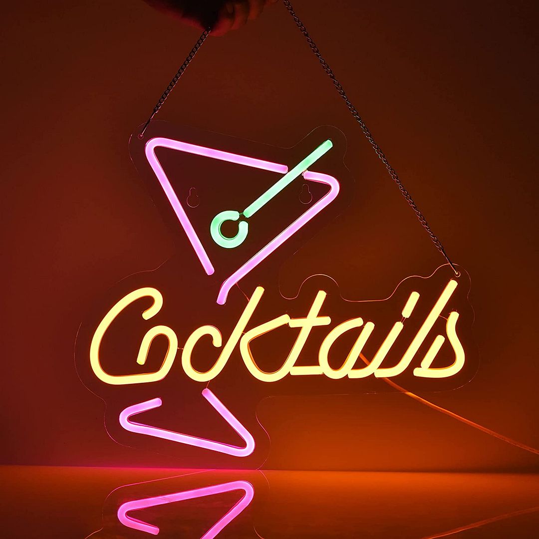 Cocktails Bar Neon Sign