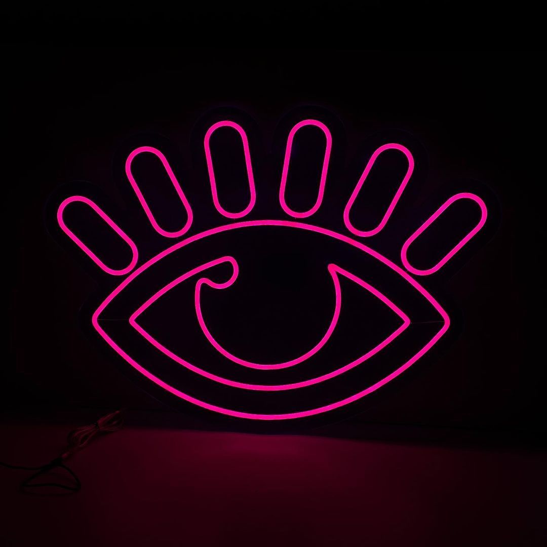 Eye with Eyelashes Neon Sign