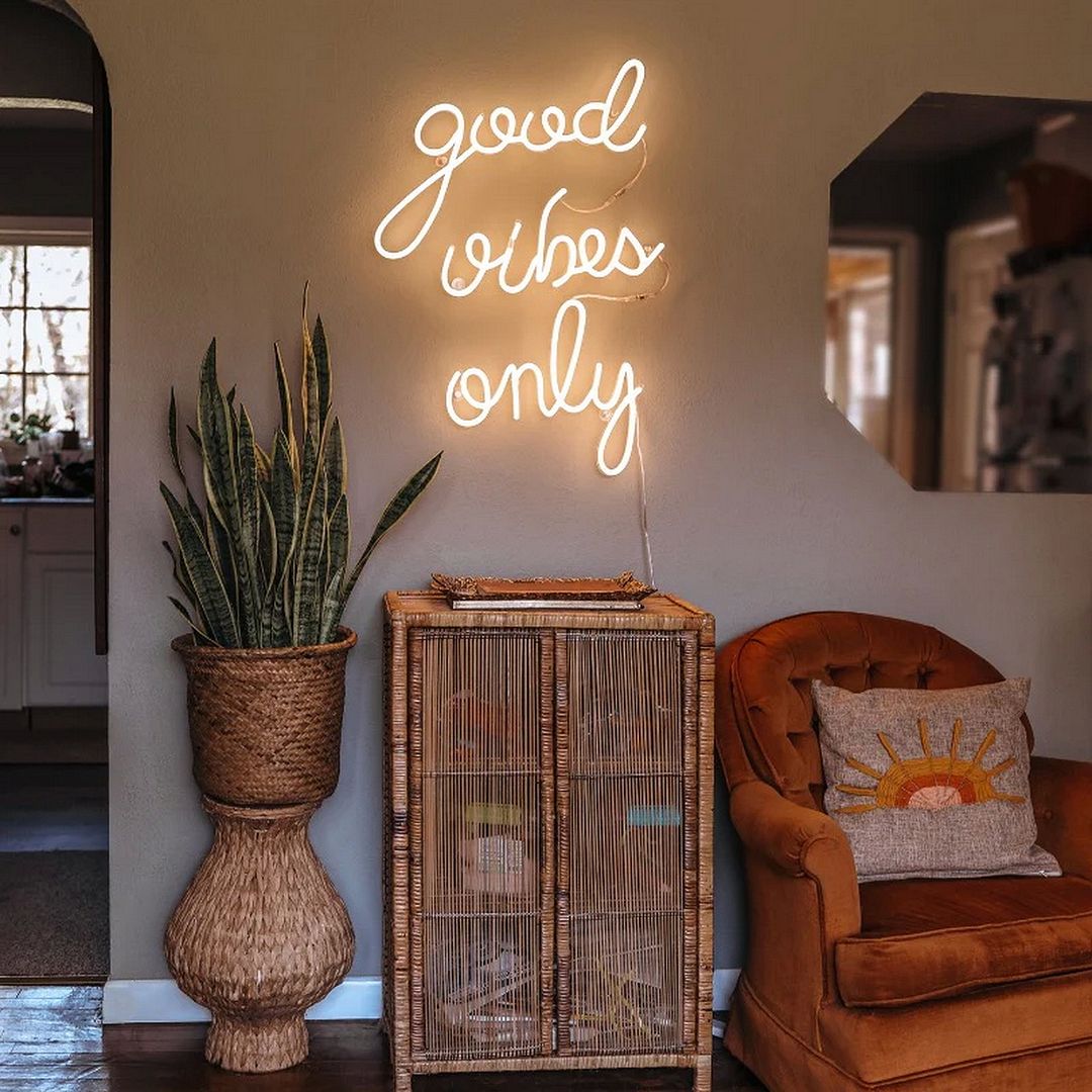 Good Vibes Only Neon Sign